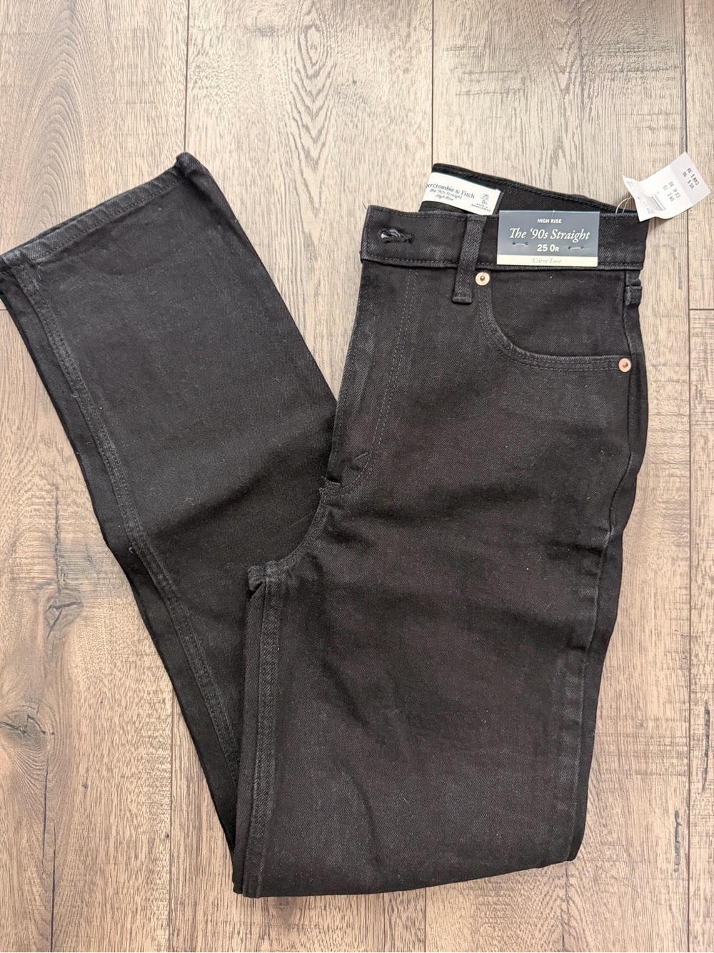 Abercrombie black 90’s straight jeans